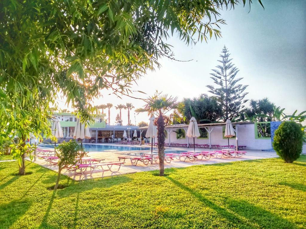 Giakalis Aparthotel Marmari  Extérieur photo