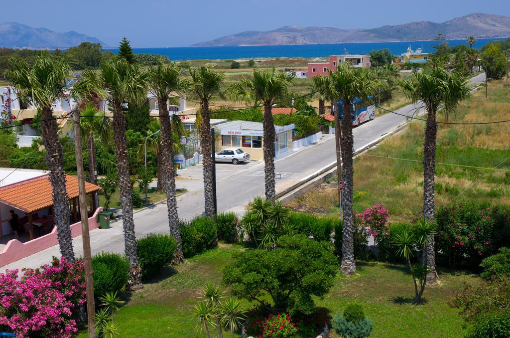 Giakalis Aparthotel Marmari  Extérieur photo